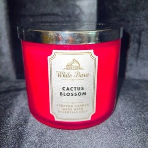 WHITE BARN Brand New 3-Wick Candle - Cactus Blossom